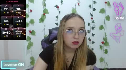 Lia Roberts online show from 22, 4, 2026