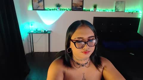 LiaScarlett online show from 12, 12, 2024