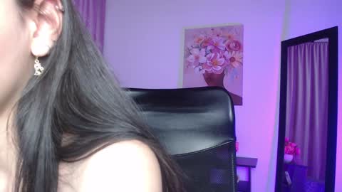 Snapshot of liawhite_x chatting on 21, 1, 2025 lia online show from 21, 1, 2025