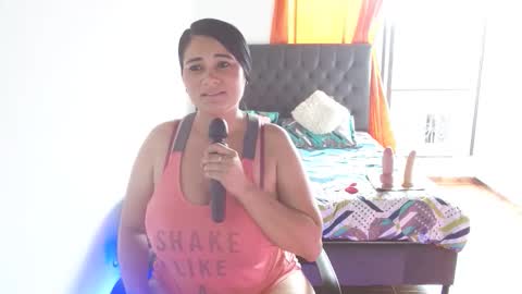 Snapshot of licy_klein chatting on 21, 5, 2026 Isa online show from 21, 5, 2026