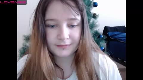 Snapshot of light_lunaa chatting on 2, 1, 2025 light_lunaa online show from 2, 1, 2025
