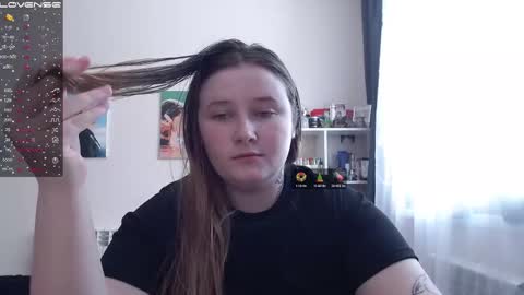 Snapshot of light_lunaa chatting on 1, 3, 2025 light_lunaa online show from 1, 3, 2025