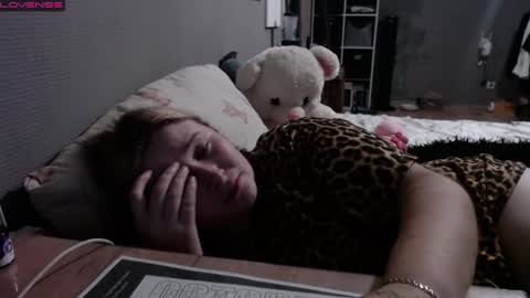 Snapshot of light_lunaa chatting on 15, 9, 2025 light_lunaa online show from 15, 9, 2025