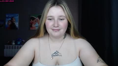 Snapshot of light_lunaa chatting on 29, 9, 2025 light_lunaa online show from 29, 9, 2025