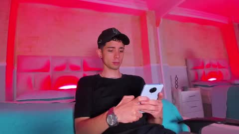 Snapshot of liiamhudson_ chatting on 7, 2, 2025 L I I A M online show from 7, 2, 2025