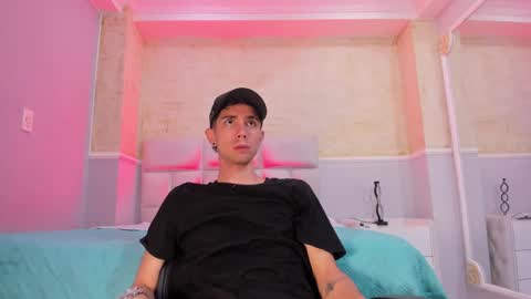 Snapshot of liiamhudson_ chatting on 7, 2, 2025 L I I A M online show from 7, 2, 2025