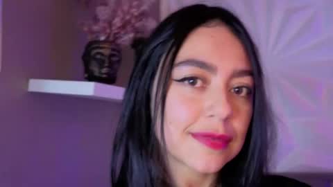 liisa_thompson_ online show from 25, 5, 2026
