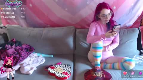 LikeMyAshe online show from 19, 2, 2025