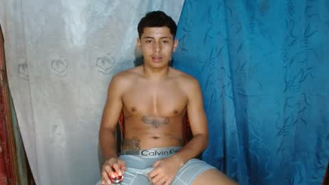 Snapshot of lil_condor_baby chatting on 3, 10, 2025 lil_condor_baby online show from 3, 10, 2025