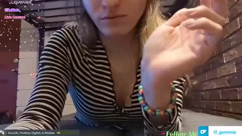 Snapshot of lil_gem chatting on 28, 5, 2026 lil gemmie online show from 28, 5, 2026