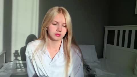 Snapshot of lil_tasty33 chatting on 1, 10, 2025 Emma online show from 1, 10, 2025