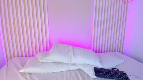 Snapshot of lila_cohen chatting on 15, 12, 2024 L I L A online show from 15, 12, 2024