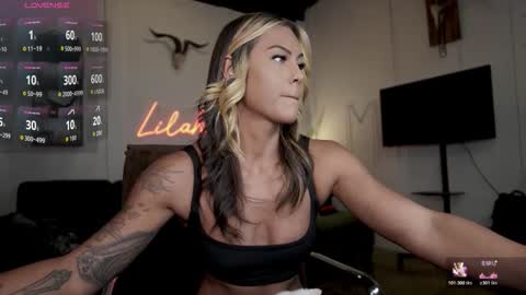 Snapshot of lilah_fit chatting on 8, 6, 2026 Lilah Fit online show from 8, 6, 2026