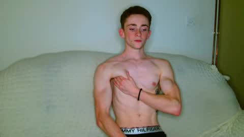 Snapshot of lilbearxxxx chatting on 5, 6, 2026 lilbearxxxx online show from 5, 6, 2026