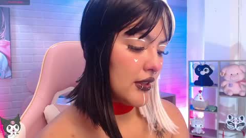 Snapshot of lilcandy19 chatting on 20, 5, 2026 lilcandy19 online show from 20, 5, 2026