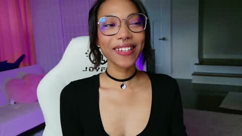 evie online show from 31, 12, 2024