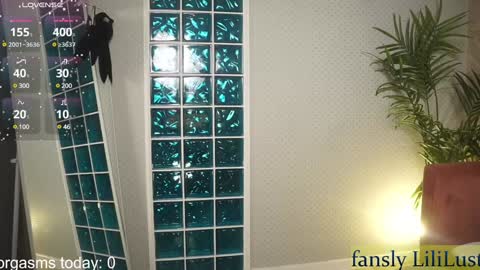 Lili online show from 25, 1, 2025