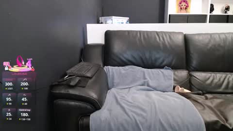 Lili Bertine online show from 4, 2, 2026