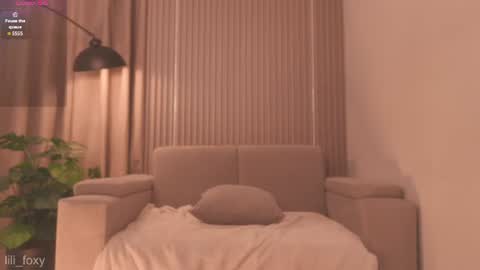 Snapshot of lili_foxy chatting on 25, 7, 2026 lili online show from 25, 7, 2026