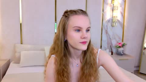Snapshot of lili_lohan chatting on 5, 6, 2026 lili_lohan online show from 5, 6, 2026