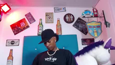 Snapshot of lili_roussi chatting on 17, 12, 2025 lili_roussi online show from 17, 12, 2025