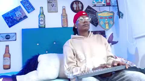 Snapshot of lili_roussi chatting on 13, 1, 2026 lili_roussi online show from 13, 1, 2026