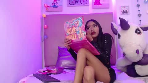 Snapshot of lili_roussi chatting on 7, 2, 2026 lili_roussi online show from 7, 2, 2026