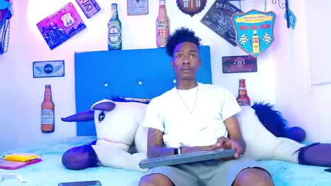 Snapshot of lili_roussi chatting on 24, 3, 2026 lili_roussi online show from 24, 3, 2026