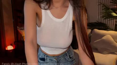 Snapshot of liliaah chatting on 7, 5, 2026 Lili Nude ONLY Ticket or Fansly online show from 7, 5, 2026