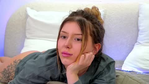 Mia online show from 22, 2, 2025