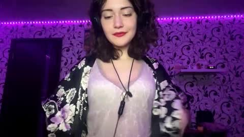 Lili online show from 12, 11, 2025