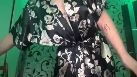 Lili online show from 5, 12, 2025