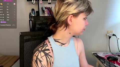 Lilian online show from 31, 3, 2026