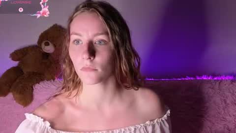 Snapshot of lilianlahot chatting on 1, 7, 2026 Lilly online show from 1, 7, 2026