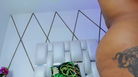 Snapshot of lilicameron_ chatting on 4, 5, 2026 LIli cameron online show from 4, 5, 2026