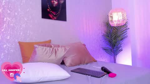 Snapshot of lilicooper_ chatting on 18, 1, 2025 Lili Cooper online show from 18, 1, 2025