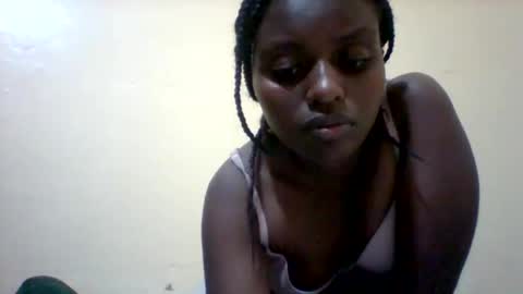 Snapshot of liligal chatting on 13, 5, 2026 liligal online show from 13, 5, 2026