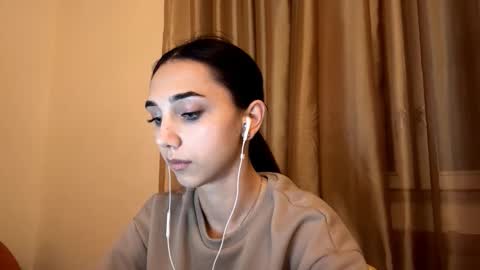 Lina online show from 12, 10, 2025