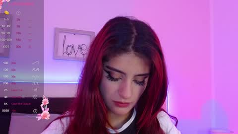 Lilith Savett online show from 17, 1, 2025