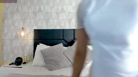 LilyJensen online show from 7, 1, 2026