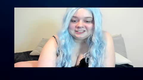 Snapshot of lilimariexx chatting on 25, 10, 2025 Lili Marie online show from 25, 10, 2025