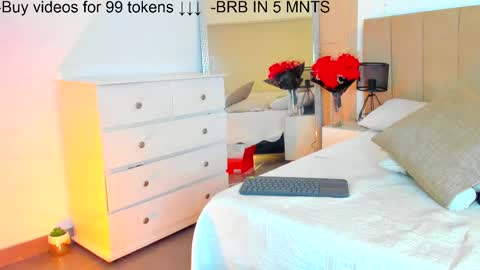 Lili  online show from 15, 2, 2025