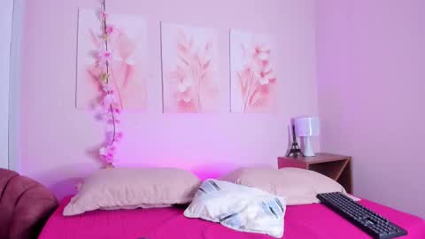 lilirousee online show from 1, 3, 2026