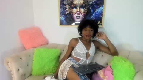 Snapshot of lilit2005 chatting on 27, 2, 2025 lilit2005 online show from 27, 2, 2025