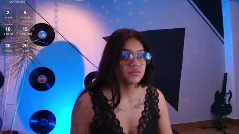 Lilith and Khloe  online show from 30, 10, 2025