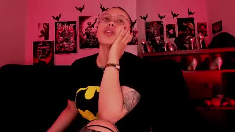Snapshot of lilith_deveraux_ chatting on 14, 7, 2026 MISTRESS LILITH online show from 14, 7, 2026