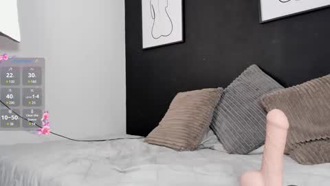 Lili  online show from 10, 3, 2025