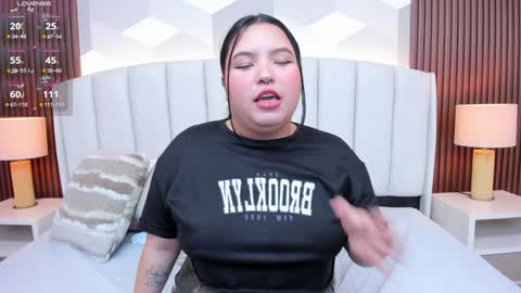 Snapshot of lilith_hills_ chatting on 5, 2, 2025 Ashley online show from 5, 2, 2025