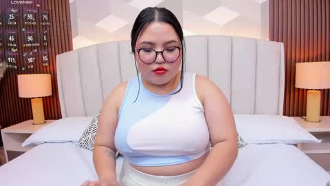 Snapshot of lilith_hills_ chatting on 1, 3, 2025 Ashley online show from 1, 3, 2025