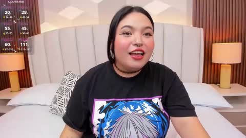 Snapshot of lilith_hills_ chatting on 2, 3, 2025 Ashley online show from 2, 3, 2025